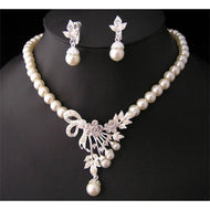 BELLA Design Women's Fine Fashion Vintage Bouquet of Flowers Rhinestones & Beads Pearl Jewelry Set