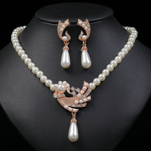 BELLA Design Women's Fine Fashion Vintage Flower Sculpted Art Rhinestones & Beads Pearl Jewelry Set
