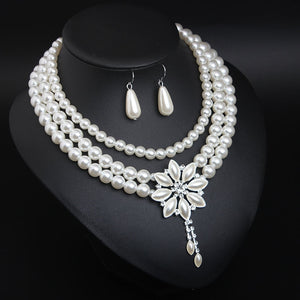BELLA Design Women's Luxury Style Fashion Vintage Flower & Beads Multi-Layer Pearl Flower Necklace & Earrings Set