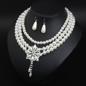 BELLA Design Women's Luxury Style Fashion Vintage Flower & Beads Multi-Layer Pearl Flower Necklace & Earrings Set