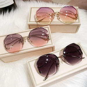 ZWG Women's Elegant Fine Fashion Ocean Water Cut Luxury Sunglasses - Divine Inspiration Styles