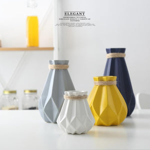 FREESON Elegant Diamond Mesh Design Porcelain Vases for Decorations - Divine Inspiration Styles