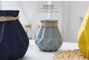 FREESON Elegant Diamond Mesh Design Porcelain Vases for Decorations - Divine Inspiration Styles