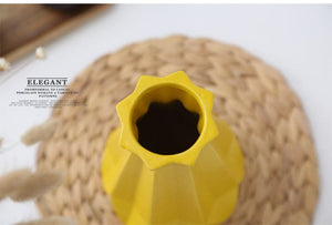 FREESON Elegant Diamond Mesh Design Porcelain Vases for Decorations - Divine Inspiration Styles