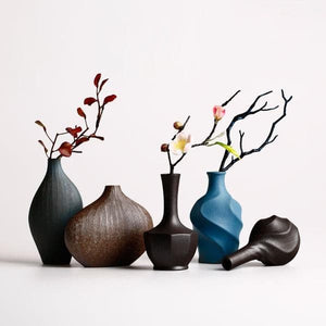 WISEAMONY Bold Retro Style Traditional Decor Vases for Home & Office Decorations - Divine Inspiration Styles