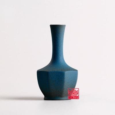 WISEAMONY Bold Retro Style Traditional Decor Vases for Home & Office Decorations - Divine Inspiration Styles