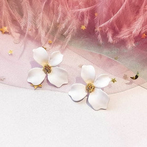 YQV Women's Fashion Elegant Stylish Floral Statement Stud Earrings - Divine Inspiration Styles