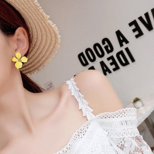 YQV Women's Fashion Elegant Stylish Floral Statement Stud Earrings - Divine Inspiration Styles